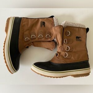 Sorel Waterproof snow boot used 1 season. USA size 10